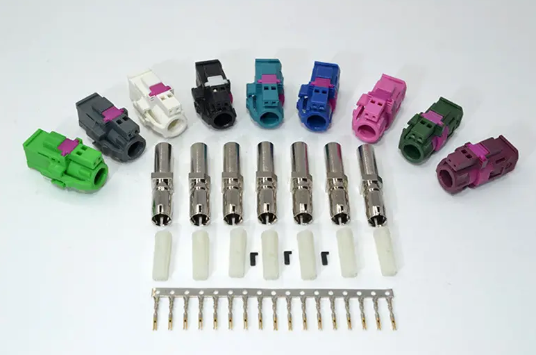 連接器自動(dòng)組裝/測(cè)試設(shè)備